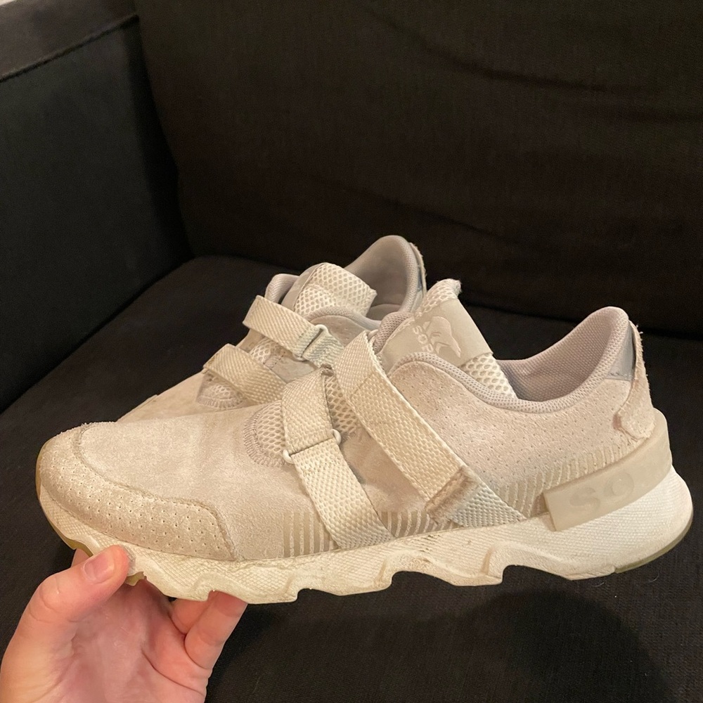 Sorel Kinetic Light Strap Sneakers (Womens 9.5)